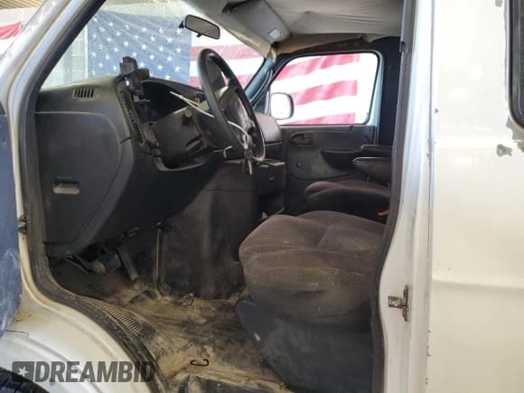 ✅ 2001 Dodge Passenger • VIN: 2B5WB35Z61K540295 • Lot: 73570834. Listed on Copart with 204,537 mi. Free auction sales archive from the USA and detailed vehicle history report at DreamBid. Image 7.