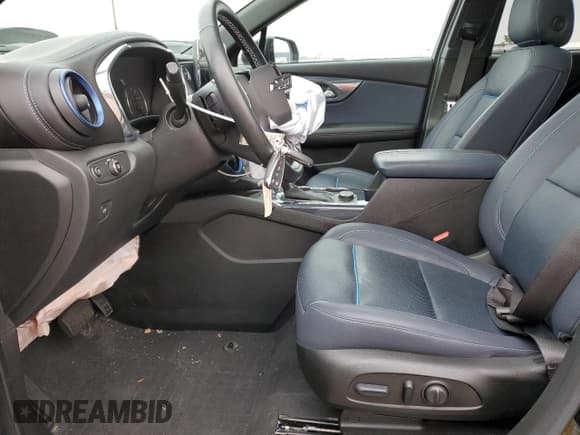 ✅ 2023 Chevrolet Blazer RS • VIN: 3GNKBKRS3PS209911 • Lot: 92086015. Wystawiony na Copart z przebiegiem 16 553 mil. Bezpłatny archiwum sprzedaży aukcyjnych z USA i szczegółowy raport historii pojazdu na DreamBid. Zdjęcie 7.