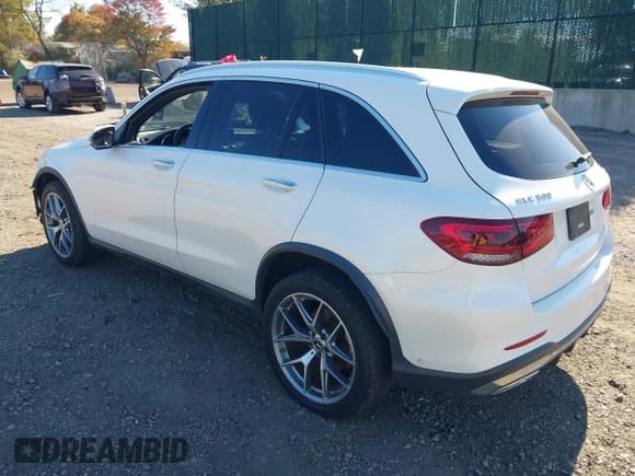 ✅ 2020 Mercedes-Benz GLC 300 • VIN: W1N0G8EB8LF825377 • Lot: 43510969. Wystawiony na IAAI z przebiegiem 64 894 mil. Bezpłatny archiwum sprzedaży aukcyjnych z USA i szczegółowy raport historii pojazdu na DreamBid. Zdjęcie 3.