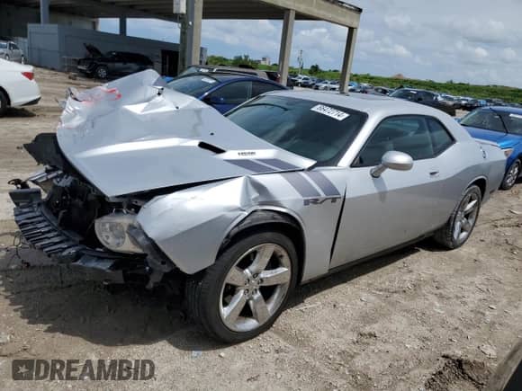 2009 Dodge Challenger R/T z VIN 2B3LJ54T09H509785, wystawiony jako Copart lot #66472714 z przebiegiem 86 756 mil mil oraz Szkoda całkowita • Salvage title. Historia ofert i sprzedaży dostępna na DreamBid. Obrazek 1.