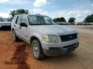 ✅ 2006 Ford Explorer XLS • VIN: 1FMEU72E06UB03315 • Lot: 55538205. Wystawiony na Copart z przebiegiem 172 918 mil. Bezpłatny archiwum sprzedaży aukcyjnych z USA i szczegółowy raport historii pojazdu na DreamBid. Zdjęcie 14.