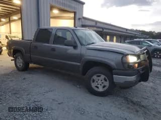 ✅ 2005 Chevrolet Silverado 1500 Z71 • VIN: 2GCEK13T951259352 • Лот: 77305914. Опубликован ранее на Copart с пробегом 266 976 миль. Бесплатный доступ к архиву аукционных продаж из США и подробный отчёт об истории автомобиля на DreamBid. Изображение 4.
