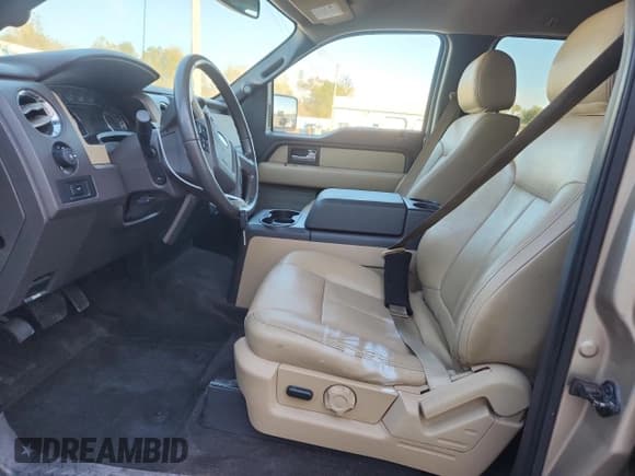 ✅ 2014 Ford F-150 XL • VIN: 1FTFW1ET5EKE87998 • Lot: 90270905. Listed on Copart with 147,446 mi. Free auction sales archive from the USA and detailed vehicle history report at DreamBid. Image 7.