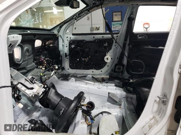 ✅ 2015 Jeep Grand Cherokee • VIN: DPSMN177453 • Lot: 44143895. Listed on Copart with Not provided. Free auction sales archive from the USA and detailed vehicle history report at DreamBid. Image 7.