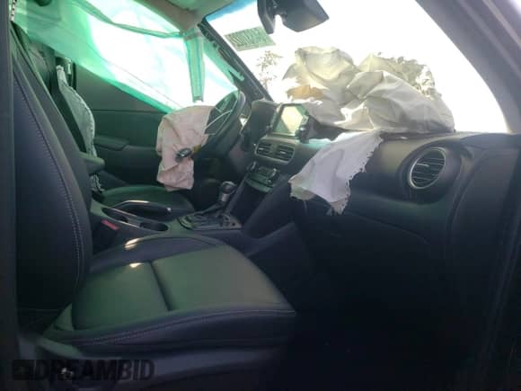 2020 Hyundai Kona Ultimate with VIN KM8K5CA5XLU567542, listed as a Copart auction lot 64837022 with 9,976 mi miles and . Bid and sale history available at DreamBid. Image 5.