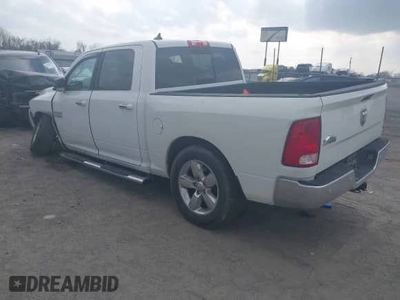 2016 Ram 1500 Big Horn with VIN 1C6RR6LG6GS208415, listed as a IAAI auction lot 41800900 with 214,732 mi miles and . Bid and sale history available at DreamBid. Image 3.
