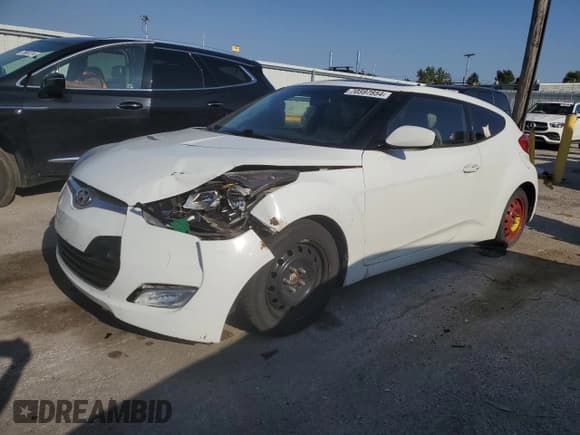 ✅ 2012 Hyundai Veloster w/Red Int • VIN: KMHTC6AD5CU078758 • Lot: 70597854. Wystawiony na Copart z przebiegiem 82 897 mil. Bezpłatny archiwum sprzedaży aukcyjnych z USA i szczegółowy raport historii pojazdu na DreamBid. Zdjęcie 1.