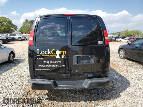 ✅ 2013 Chevrolet Express Passenger LS • VIN: 1GNSGBF48D1172679 • Lot: 52787865. Wystawiony na Copart z przebiegiem Nie podano. Bezpłatny archiwum sprzedaży aukcyjnych z USA i szczegółowy raport historii pojazdu na DreamBid. Zdjęcie 6.