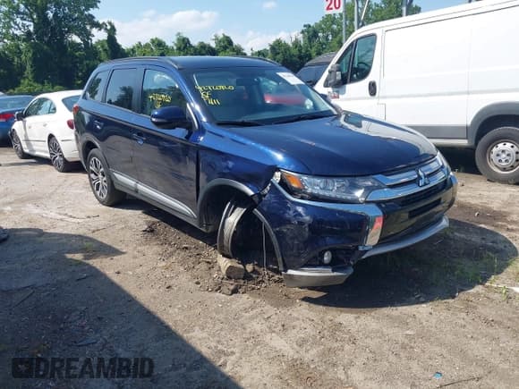 ✅ 2016 Mitsubishi Outlander SE • VIN: JA4AZ3A31GZ055089 • Лот: 42720920. Опубликован ранее на IAAI с пробегом 96 102 миль. Бесплатный доступ к архиву аукционных продаж из США и подробный отчёт об истории автомобиля на DreamBid. Изображение 1.