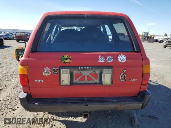 ✅ 1990 Toyota 4Runner • VIN: JT3VN39W3L0021594 • Lot: 72841964. Wystawiony na Copart z przebiegiem 226 622 mil. Bezpłatny archiwum sprzedaży aukcyjnych z USA i szczegółowy raport historii pojazdu na DreamBid. Zdjęcie 6.