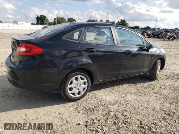 ✅ 2013 Ford Fiesta S • VIN: 3FADP4AJ9DM146966 • Lot: 83799845. Listed on Copart with 197,926 mi. Free auction sales archive from the USA and detailed vehicle history report at DreamBid. Image 3.