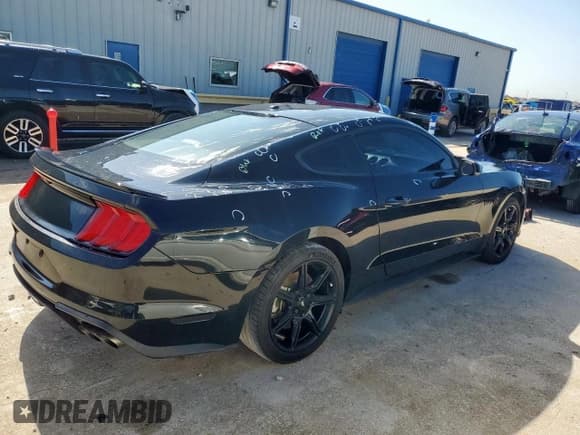 ✅ 2019 Ford Mustang GT • VIN: 1FA6P8CF2K5103887 • Lot: 53989235. Listed on Copart with 86,477 mi. Free auction sales archive from the USA and detailed vehicle history report at DreamBid. Image 3.