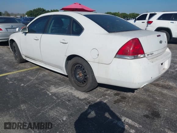✅ 2014 Chevrolet Impala Police Police • VIN: 2G1WD5E36E1135499 • Lot: 43738292. Wystawiony na IAAI z przebiegiem 87 236 mil. Bezpłatny archiwum sprzedaży aukcyjnych z USA i szczegółowy raport historii pojazdu na DreamBid. Zdjęcie 3.