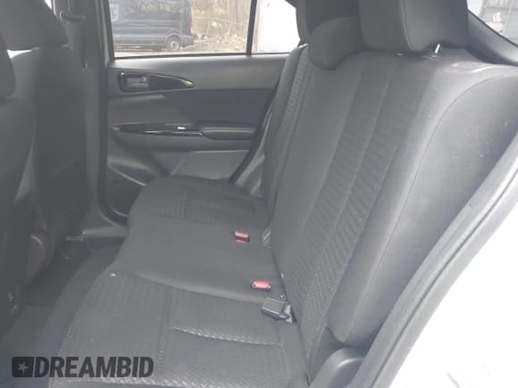 ✅ 2022 Mitsubishi Eclipse Cross LE • VIN: JA4ATVAA1NZ053304 • Лот: 41883458. Опубликован ранее на IAAI с пробегом 11 592 миль. Бесплатный доступ к архиву аукционных продаж из США и подробный отчёт об истории автомобиля на DreamBid. Изображение 8.