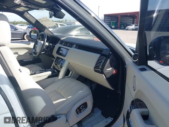 ✅ 2017 Land Rover Range Rover • VIN: SALGS5FE9HA342764 • Lot: 43632270. Wystawiony na IAAI z przebiegiem 73 090 mil. Bezpłatny archiwum sprzedaży aukcyjnych z USA i szczegółowy raport historii pojazdu na DreamBid. Zdjęcie 5.