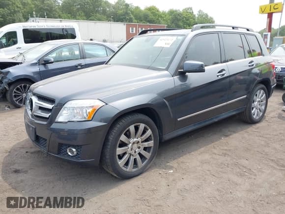 ✅ 2012 Mercedes-Benz GLK 350 • VIN: WDCGG8HB0CF772105 • Lot: 42923172. Listed on IAAI with 134,324 mi. Free auction sales archive from the USA and detailed vehicle history report at DreamBid. Image 2.