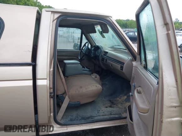 ✅ 1996 Ford F-150 • VIN: 1FTEF15Y2TNA33999 • Lot: 42728190. Listed on IAAI with Not provided. Free auction sales archive from the USA and detailed vehicle history report at DreamBid. Image 5.