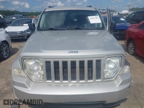 ✅ 2009 Jeep Liberty Sport • VIN: 1J8GN28K59W512034 • Lot: 42847440. Listed on IAAI with 145,127 mi. Free auction sales archive from the USA and detailed vehicle history report at DreamBid. Image 12.