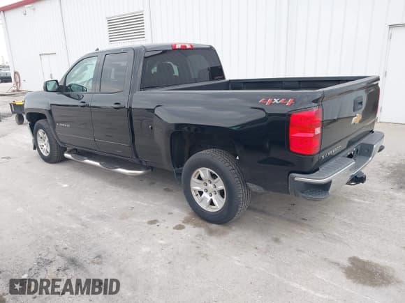 ✅ 2018 Chevrolet Silverado 1500 LT • VIN: 1GCVKREHXJZ143263 • Лот: 43457459. Опубликован ранее на IAAI с пробегом 136 002 миль. Бесплатный доступ к архиву аукционных продаж из США и подробный отчёт об истории автомобиля на DreamBid. Изображение 3.