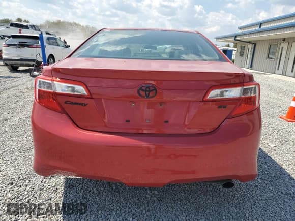 ✅ 2013 Toyota Camry LE • VIN: 4T1BF1FKXDU685656 • Лот: 80810405. Опубликован ранее на Copart с пробегом 148 071 миль. Бесплатный доступ к архиву аукционных продаж из США и подробный отчёт об истории автомобиля на DreamBid. Изображение 6.