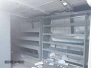 ✅ 2021 Ford Transit • VIN: 1FTYE2Y89MKA85036 • Lot: 42925940. Wystawiony na IAAI z przebiegiem 140 859 mil. Bezpłatny archiwum sprzedaży aukcyjnych z USA i szczegółowy raport historii pojazdu na DreamBid. Zdjęcie 8.