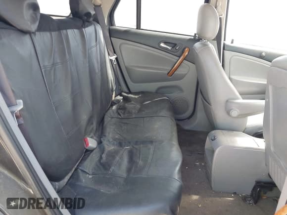 ✅ 2006 Saturn VUE • VIN: 5GZCZ53406S883818 • Lot: 42737050. Wystawiony na IAAI z przebiegiem 238 886 mil. Bezpłatny archiwum sprzedaży aukcyjnych z USA i szczegółowy raport historii pojazdu na DreamBid. Zdjęcie 8.