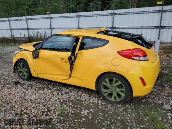 ✅ 2016 Hyundai Veloster • VIN: KMHTC6ADXGU276936 • Lot: 65807204. Wystawiony na Copart z przebiegiem 172 253 mil. Bezpłatny archiwum sprzedaży aukcyjnych z USA i szczegółowy raport historii pojazdu na DreamBid. Zdjęcie 2.