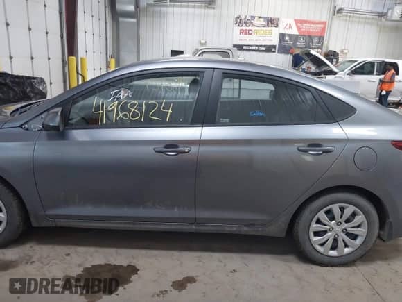 2019 Hyundai Accent SE with VIN 3KPC24A33KE040266, listed as a IAAI auction lot 41968124 with 105,984 mi miles and . Bid and sale history available at DreamBid. Image 15.