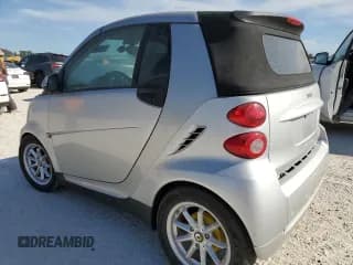 ✅ 2008 Smart fortwo Passion • VIN: WMEEK31X08K095464 • Lot: 74844274. Wystawiony na Copart z przebiegiem Nie podano. Bezpłatny archiwum sprzedaży aukcyjnych z USA i szczegółowy raport historii pojazdu na DreamBid. Zdjęcie 2.