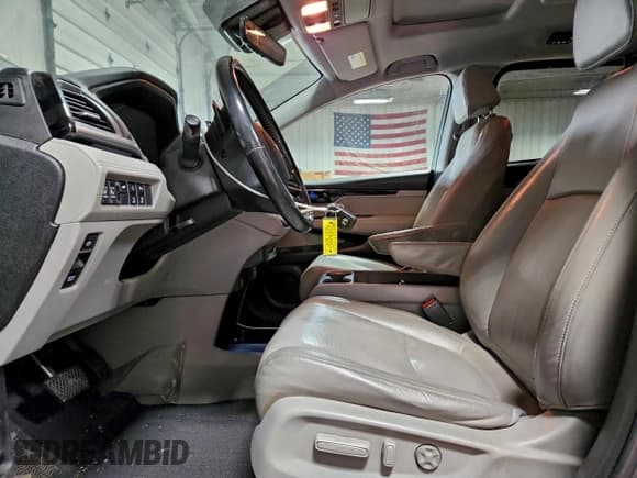 ✅ 2018 Honda Odyssey Elite • VIN: 5FNRL6H91JB071960 • Лот: 94551925. Опубликован ранее на Copart с пробегом 108 854 миль. Бесплатный доступ к архиву аукционных продаж из США и подробный отчёт об истории автомобиля на DreamBid. Изображение 7.