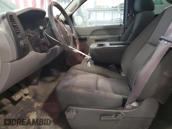 ✅ 2011 Chevrolet Silverado 1500 Work Truck • VIN: 1GCNCPEX9BZ292547 • Lot: 85721045. Listed on Copart with 160,656 mi. Free auction sales archive from the USA and detailed vehicle history report at DreamBid. Image 7.