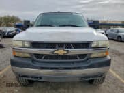 ✅ 2001 Chevrolet Silverado 2500HD LS • VIN: 1GCHK23U61F136848 • Lot: 92687445. Wystawiony na Copart z przebiegiem 252 847 mil. Bezpłatny archiwum sprzedaży aukcyjnych z USA i szczegółowy raport historii pojazdu na DreamBid. Zdjęcie 5.