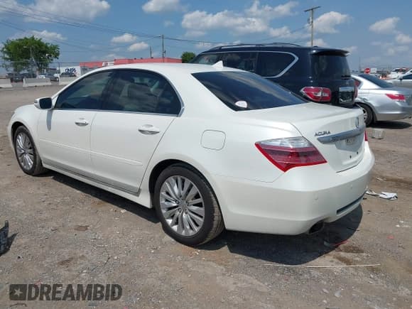 ✅ 2011 Acura RL Technology • VIN: JH4KB2F64BC000593 • Lot: 42473187. Listed on IAAI with 98,980 mi. Free auction sales archive from the USA and detailed vehicle history report at DreamBid. Image 14.