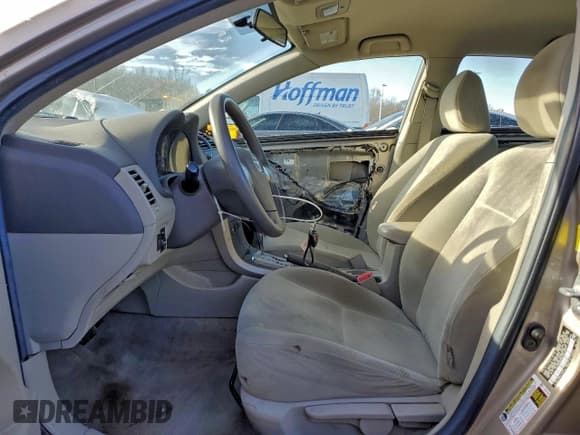 ✅ 2010 Toyota Corolla • VIN: 2T1BU4EE8AC383122 • Lot: 95394905. Listed on Copart with 129,529 mi. Free auction sales archive from the USA and detailed vehicle history report at DreamBid. Image 7.