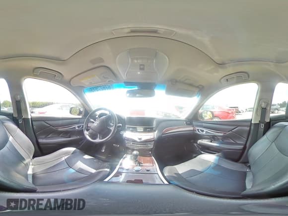 ✅ 2018 Infiniti Q70 Luxe • VIN: JN1BY1AR4JM220761 • Lot: 67627515. Listed on Copart with 110,383 mi. Free auction sales archive from the USA and detailed vehicle history report at DreamBid. Image 14.