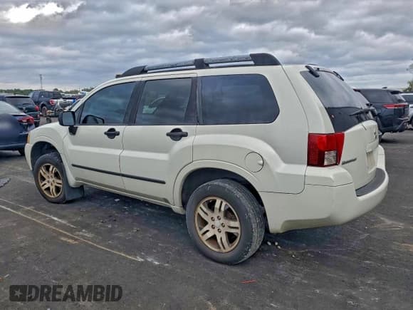 ✅ 2006 Mitsubishi Endeavor LS • VIN: 4A4MM21S76E056412 • Lot: 92216705. Listed on Copart with 207,163 mi. Free auction sales archive from the USA and detailed vehicle history report at DreamBid. Image 2.