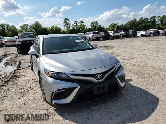 2022 Toyota Camry SE z VIN 4T1G11AK5NU669622, wystawiony jako Copart lot #81820025 z przebiegiem 38 414 mil mil oraz Szkoda całkowita • Salvage title. Historia ofert i sprzedaży dostępna na DreamBid. Obrazek 13.
