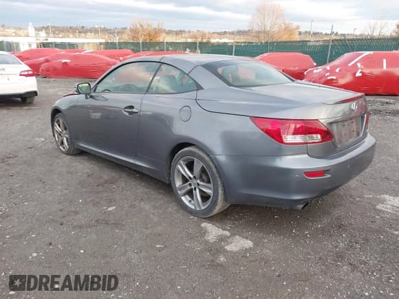 ✅ 2012 Lexus IS 350 C • VIN: JTHFE2C27C2507828 • Lot: 43813973. Wystawiony na IAAI z przebiegiem 157 906 mil. Bezpłatny archiwum sprzedaży aukcyjnych z USA i szczegółowy raport historii pojazdu na DreamBid. Zdjęcie 3.