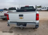 ✅ 2019 Chevrolet Silverado 2500HD LT • VIN: 1GC1KSEG3KF123629 • Lot: 41554328. Wystawiony na IAAI z przebiegiem Nie podano. Bezpłatny archiwum sprzedaży aukcyjnych z USA i szczegółowy raport historii pojazdu na DreamBid. Zdjęcie 16.
