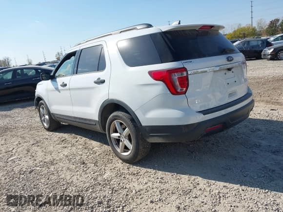 ✅ 2018 Ford Explorer • VIN: 1FM5K7B89JGC90349 • Lot: 43621270. Listed on IAAI with 100,973 mi. Free auction sales archive from the USA and detailed vehicle history report at DreamBid. Image 3.