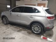 ✅ 2017 Lincoln MKC Reserve • VIN: 5LMCJ3D97HUL24614 • Lot: 43656322. Listed on IAAI with 102,680 mi. Free auction sales archive from the USA and detailed vehicle history report at DreamBid. Image 3.