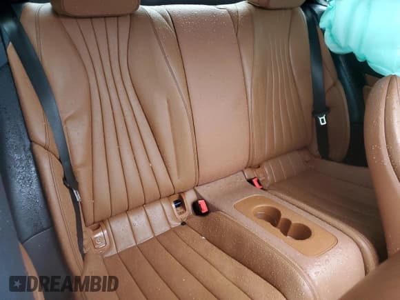 ✅ 2020 Mercedes-Benz E • VIN: W1K1J6JB6LF132790 • Lot: 80720043. Wystawiony na Copart z przebiegiem Nie podano. Bezpłatny archiwum sprzedaży aukcyjnych z USA i szczegółowy raport historii pojazdu na DreamBid. Zdjęcie 10.