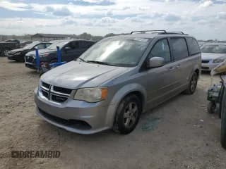 ✅ 2013 Dodge Grand Caravan SXT • VIN: 2C4RDGCG0DR553286 • Лот: 84485135. Опубликован ранее на Copart с пробегом 157 927 миль. Бесплатный доступ к архиву аукционных продаж из США и подробный отчёт об истории автомобиля на DreamBid. Изображение 1.