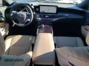 ✅ 2023 Lexus LS 500 • VIN: JTHD51FF9P5018075 • Лот: 75315043. Опубликован ранее на Copart с пробегом 28 295 миль. Бесплатный доступ к архиву аукционных продаж из США и подробный отчёт об истории автомобиля на DreamBid. Изображение 8.