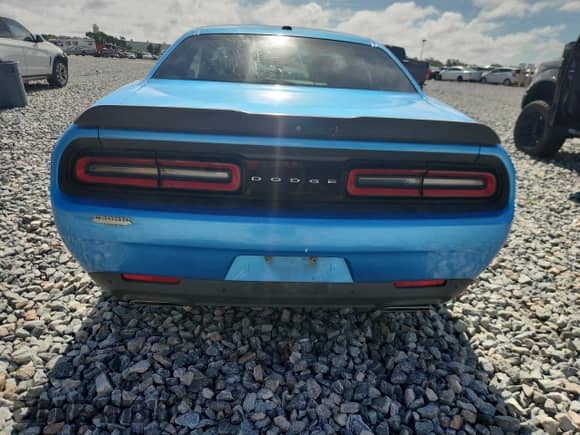 2019 Dodge Challenger R/T z VIN 2C3CDZBT7KH639380, wystawiony jako Copart lot #70909185 z przebiegiem 94 032 mil mil oraz Czysty tytuł • Clean title. Historia ofert i sprzedaży dostępna na DreamBid. Obrazek 6.