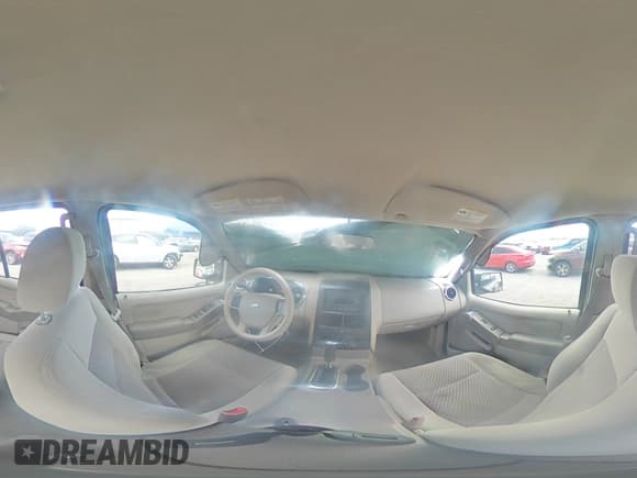 ✅ 2006 Ford Explorer XLS • VIN: 1FMEU62EX6UA01207 • Lot: 70498265. Wystawiony na Copart z przebiegiem 203 009 mil. Bezpłatny archiwum sprzedaży aukcyjnych z USA i szczegółowy raport historii pojazdu na DreamBid. Zdjęcie 15.