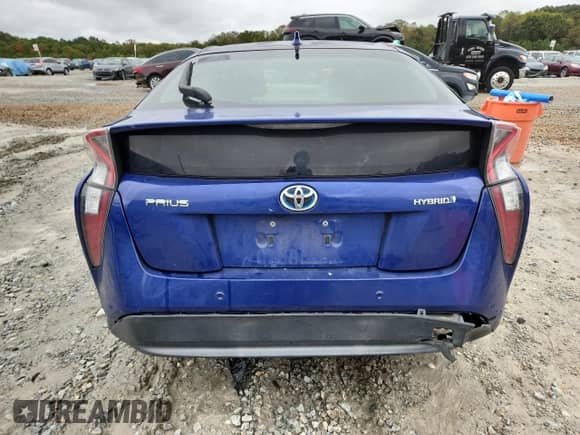 2018 Toyota Prius Two z VIN JTDKBRFU3J3595637, wystawiony jako Copart lot #90105975 z przebiegiem 257 844 mil mil oraz Czysty tytuł • Clean title. Historia ofert i sprzedaży dostępna na DreamBid. Obrazek 6.
