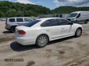 ✅ 2012 Volkswagen Passat S • VIN: 1VWAH7A34CC082507 • Лот: 65336205. Опубликован ранее на Copart с пробегом 152 624 миль. Бесплатный доступ к архиву аукционных продаж из США и подробный отчёт об истории автомобиля на DreamBid. Изображение 3.