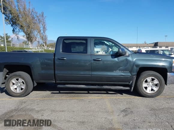 ✅ 2018 Chevrolet Silverado 1500 LT • VIN: 1GCPCREC6JF213658 • Lot: 41399740. Wystawiony na IAAI z przebiegiem 66 562 mil. Bezpłatny archiwum sprzedaży aukcyjnych z USA i szczegółowy raport historii pojazdu na DreamBid. Zdjęcie 14.