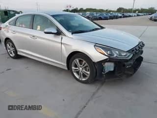 2019 Hyundai Sonata SEL z VIN 5NPE34AFXKH767979, wystawiony jako IAAI lot #42903594 z przebiegiem 107 179 mil mil oraz . Historia ofert i sprzedaży dostępna na DreamBid. Obrazek 1.